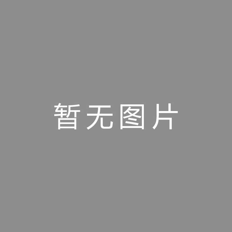 荣耀时刻，登贝莱赛前领取UNFP法甲1月最佳球员奖